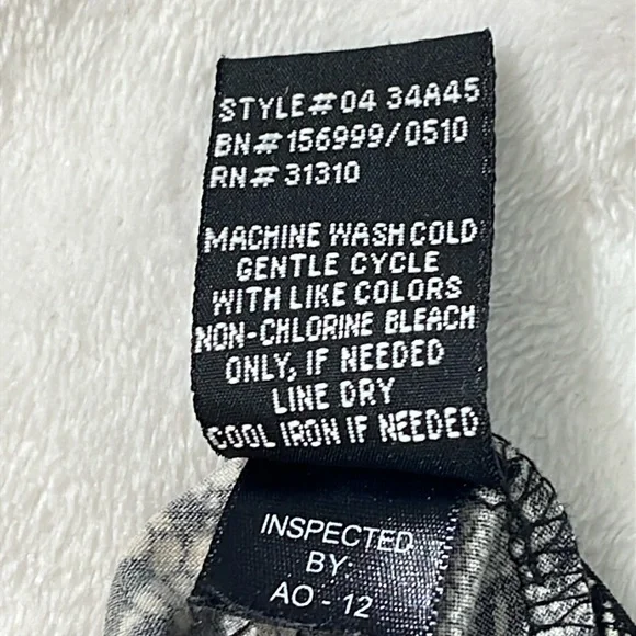 AB STUDIO SIZE XL Floral Lace Black and Gray Women's Top - Picture 6 of 6